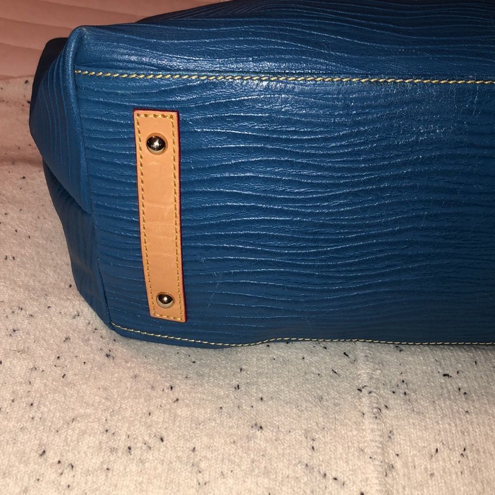 Dooney & Bourke Aqua Blue Tan Red Wavy Textured Leather Tote Purse - Picture 3 of 16